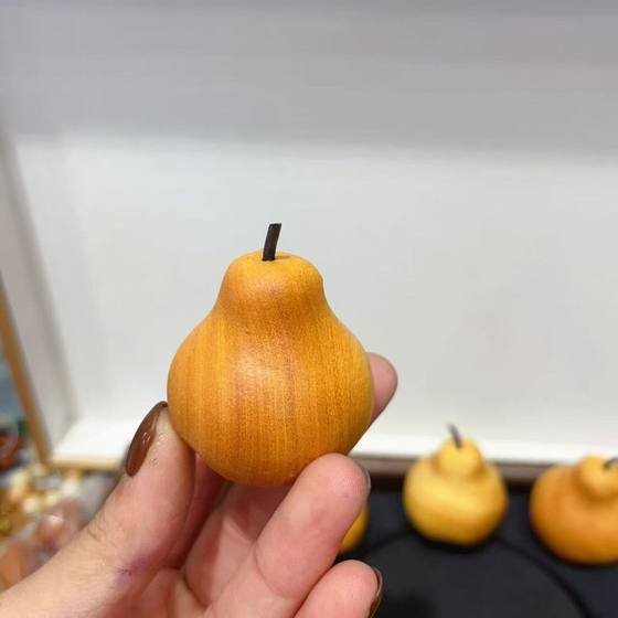 단단한 나무 과일 배 장식품 핸드 헬드 조각 Wenhua 자동차 찻탁 테이블 거실 장식품 선물 장식 단단한 나무 과일 배 장식품 핸드 헬드 조각 Wenhua 자동차 찻탁 테이블 거실 장식품 선물 장식