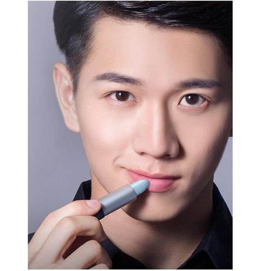 진짜 Zunlan 남자의 쿨 키스 워터 피킨 립스틱 특수 립글로스 수분 습관 및 변색 학생 파티를 탈색하기가 쉽지 않습니다. 진짜 Zunlan 남자의 쿨 키스 워터 피킨 립스틱 특수 립글로스 수분 습관 및 변색 학생 파티를 탈색하기가 쉽지 않습니다.
