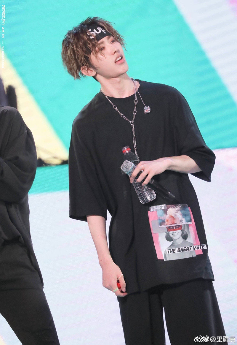 偶像练习生蔡徐坤演唱会同款t恤黑色五分袖ikun印花短袖贴布衣服