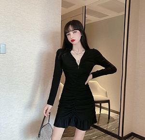 Sexy deep V pleated long sleeve Hip Wrap Ruffle Dress