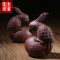 Porcelain Ye Liangcang) Tea play tea pet ornaments boutique creative can raise animals Yixing purple sand pure handmade tea worm ornaments