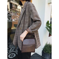 Hong Kong boomer plaid small suit woman 2022 spring new womens clothing Europe station Inlan retro chic western suit jacket