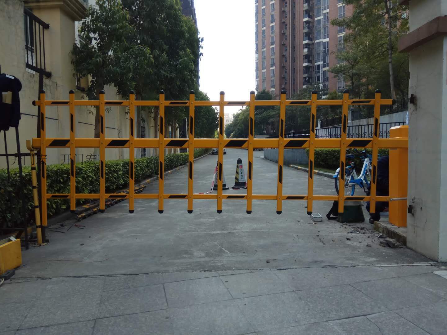 双层栅栏杆道闸智能收费道闸杆栅栏双层停车场起落杆小区门