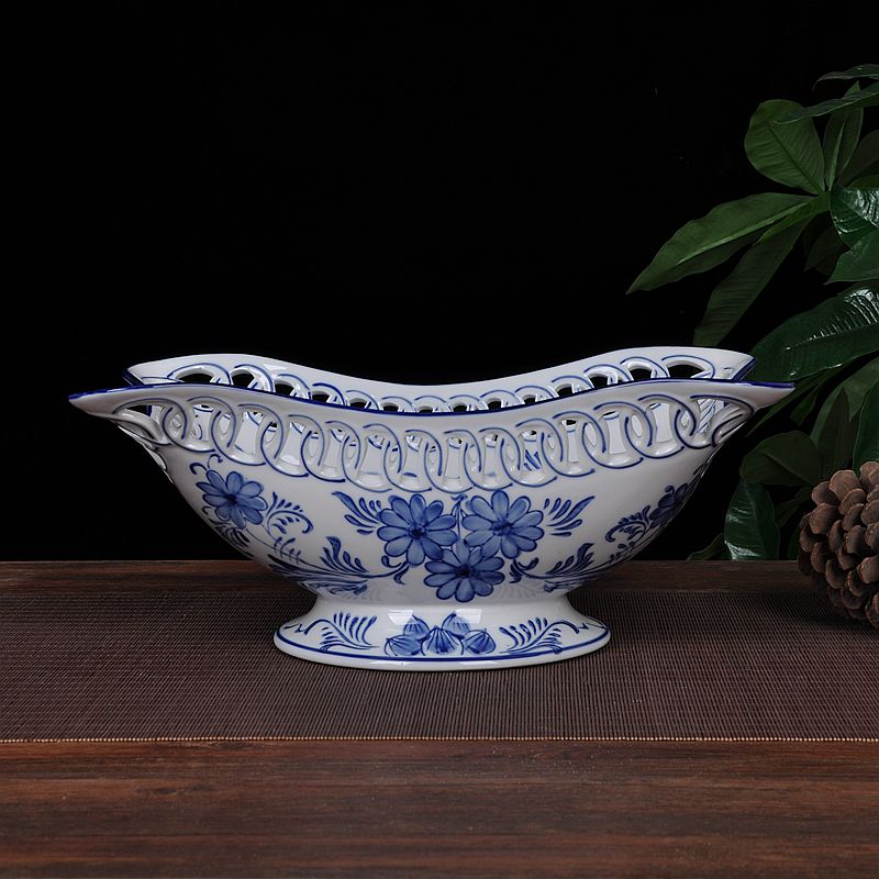 Scene, hand - made porcelain jingdezhen ceramics hollow - out large fruit bowl sitting room of Chinese style household act the role ofing is tasted furnishing articles