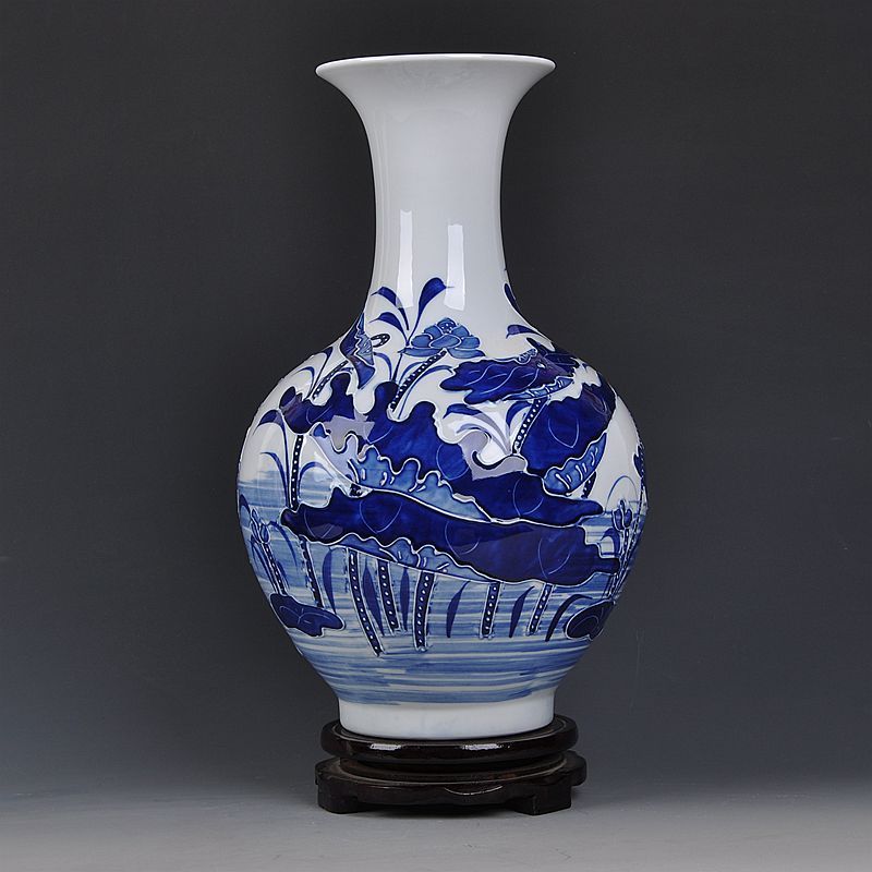 Jingdezhen ceramics relief modern blue and white porcelain vase home sitting room adornment handicraft furnishing articles