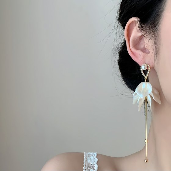 Chunshuiying Pear Blossom 원래 긴 온도 진주 스터드 귀걸이 모기 코일 귀 클립 슬림 한 귀걸이 Chunshuiying Pear Blossom 원래 긴 온도 진주 스터드 귀걸이 모기 코일 귀 클립 슬림 한 귀걸이