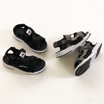 High-quality value summer childrens open-toe velcro mens sandals lightweight shock absorption wild childrens outdoor beach shoes