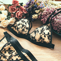 Peach neon clothes front buckle French triangle cup No rim underwear womens embroidery bra set Summer ultra-thin and small