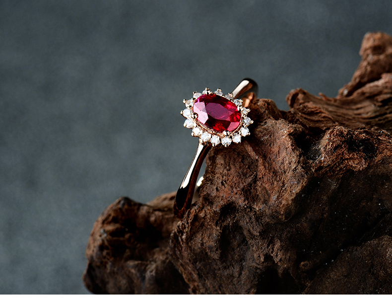 永思珠宝戴妃款天然鸽血红宝石戒指18K玫瑰金