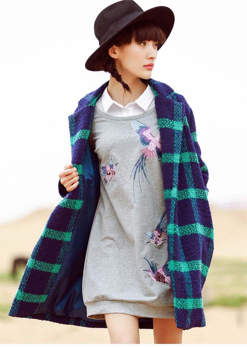 裂帛2017秋冬新款蜂鸟刺绣圆领短款裙子针织长袖连衣裙女51160946