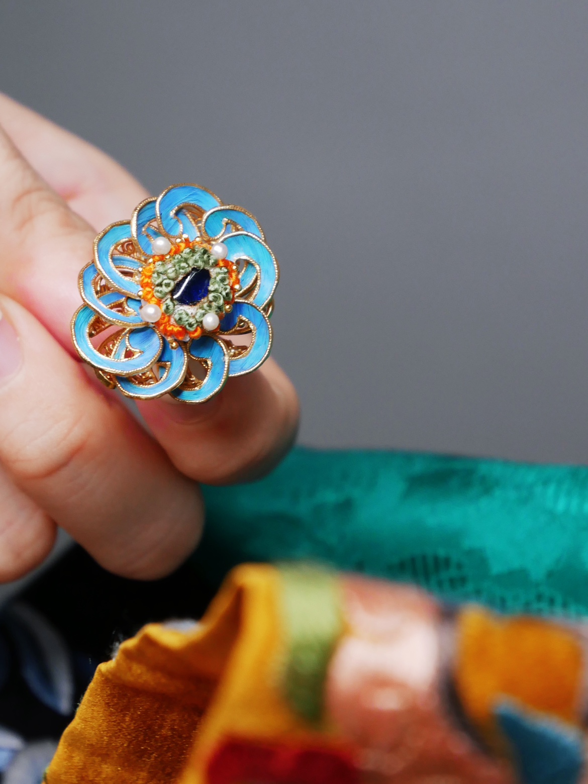 团菊|【打籽绣手绣×花丝点翠】非遗手工银镀金耳钉 旗袍汉服特色