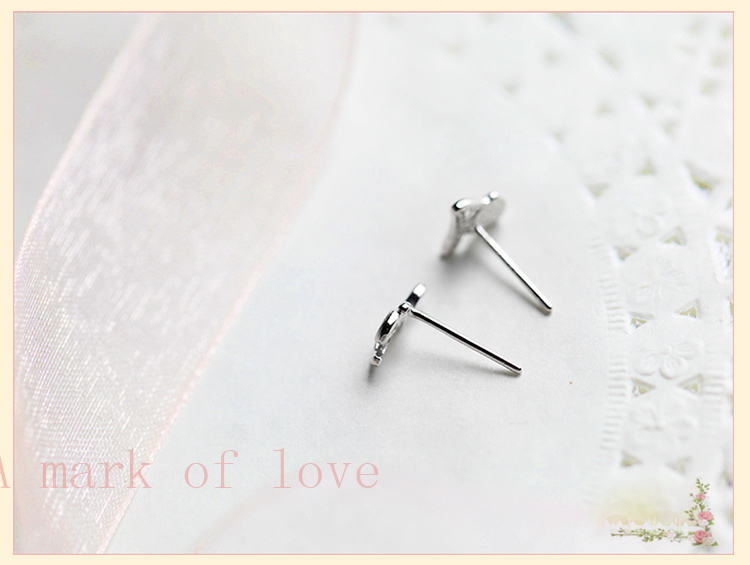 Гвоздики To silver 925 LOVE Гвоздики To silver 925 LOVE