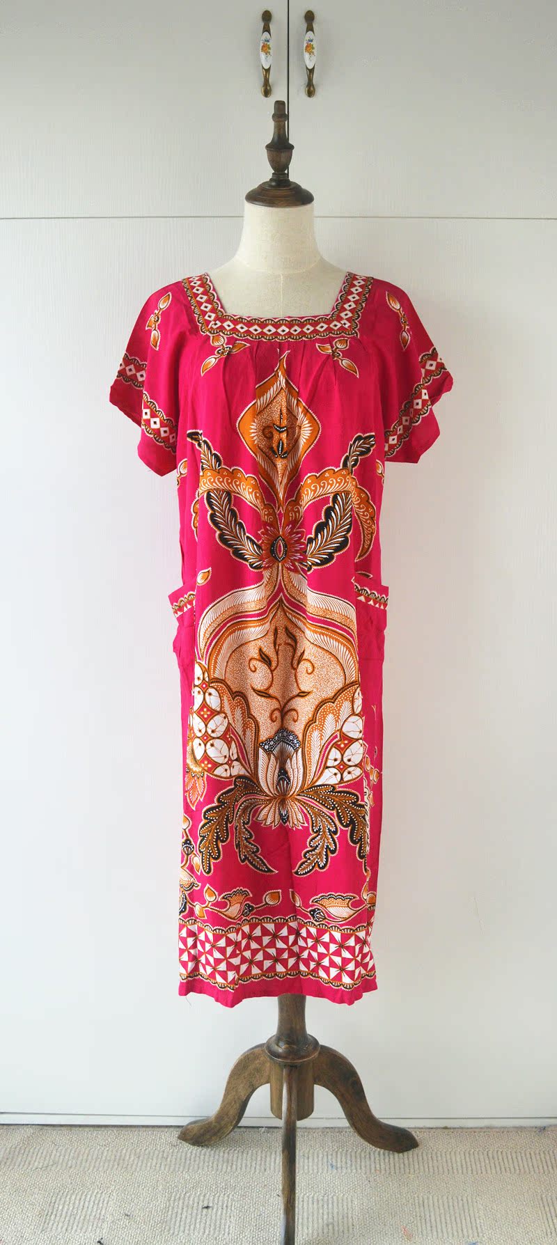 印尼进口蜡染女装连衣裙夏纱笼batik东南亚民