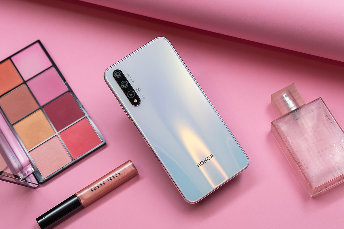 双11入手现男友同款,体验荣耀20s