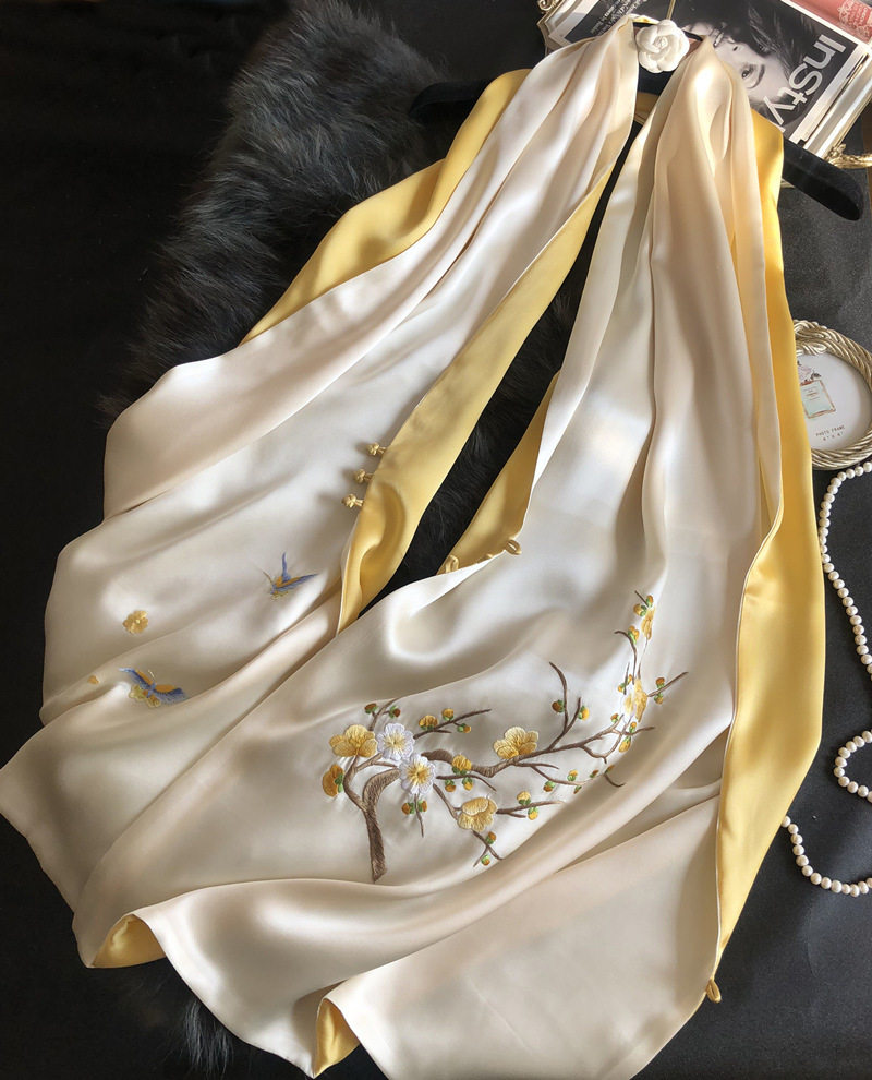 盘扣金梅杭州丝绸高档真丝刺绣围巾女桑蚕丝苏绣花披肩丝巾礼品