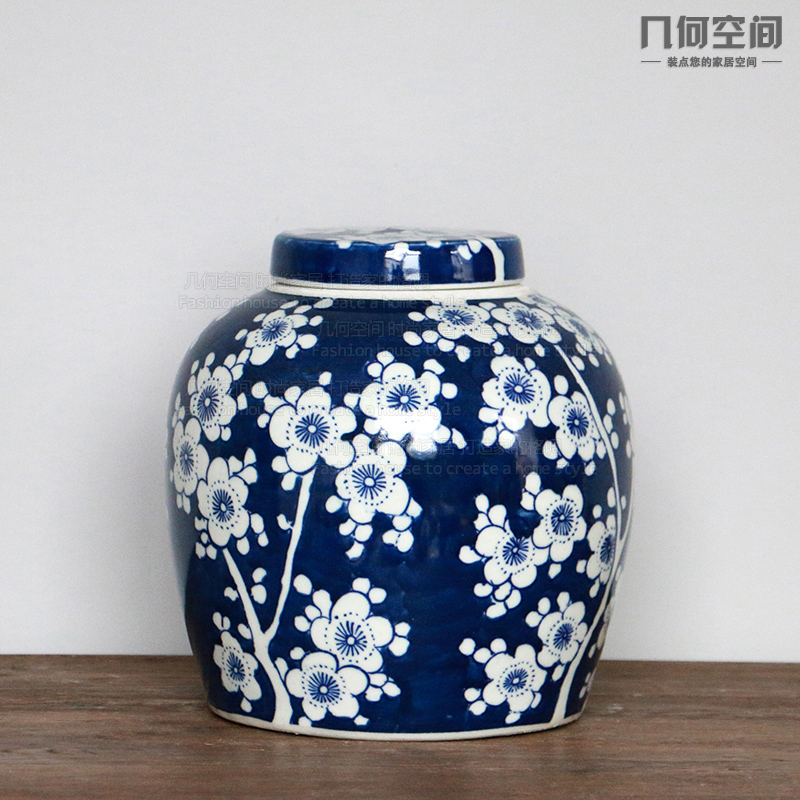 Blue and white porcelain of jingdezhen ceramics hand - made of ice mei pot Chinese ceramic storage tank furnishing and furnishing articles