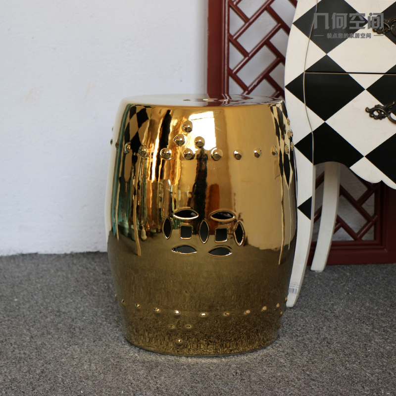 The baroque style is contracted and I home decoration crafts are gold - plated silver high temperature ceramic stools