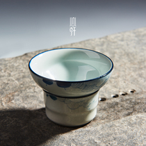 Heart Xuan) hand-painted hibiscus tea filter blue and white porcelain filter Japanese hand-made tea set filter ceramic tea leak