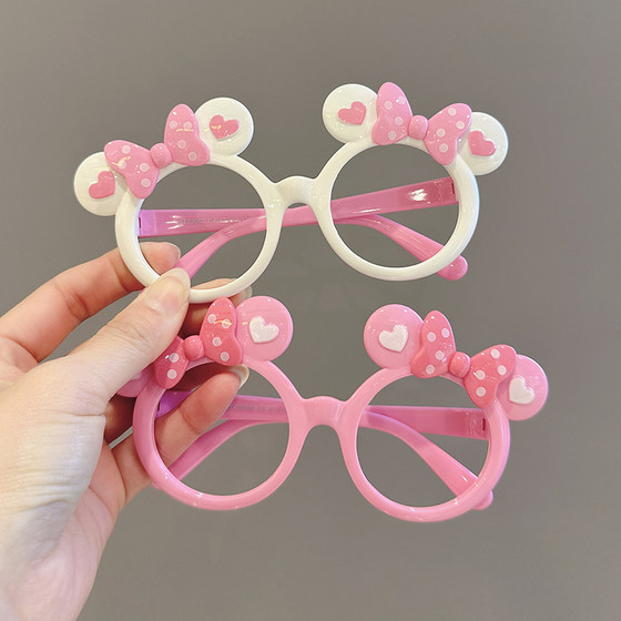 Baby glasses box cute cartoon Mickey super cute girlless lens glasses rack children girl girl decorative sunglasses tide
Baby glasses box cute cartoon Mickey super cute girlless lens glasses rack children girl girl decorative sunglasses tide