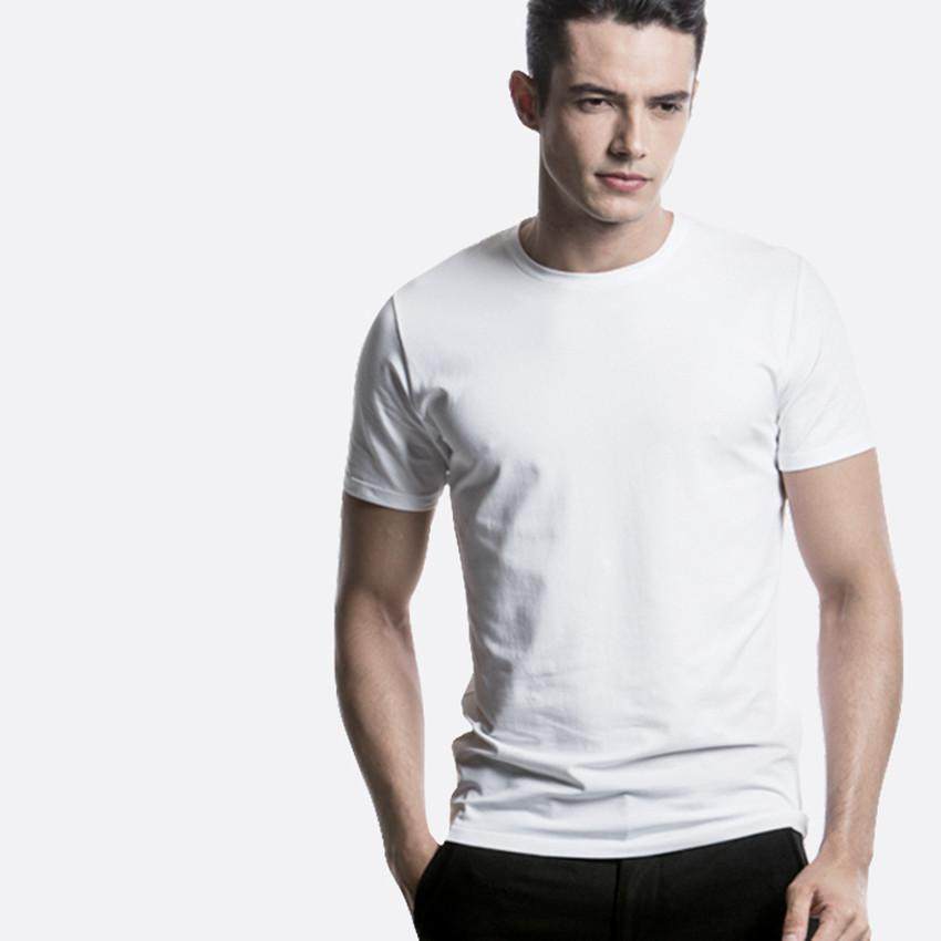 帅气撩妹装扮,一件白t全搞定