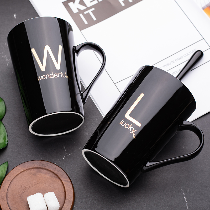 With cover letter ceramic cup spoon move creative trend couples mark cup men 's and women' s household milk coffee cup water