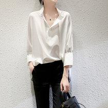 Profile design sense high cotton V collar white shirt female 2020 early autumn new wild loose thin professional shirt