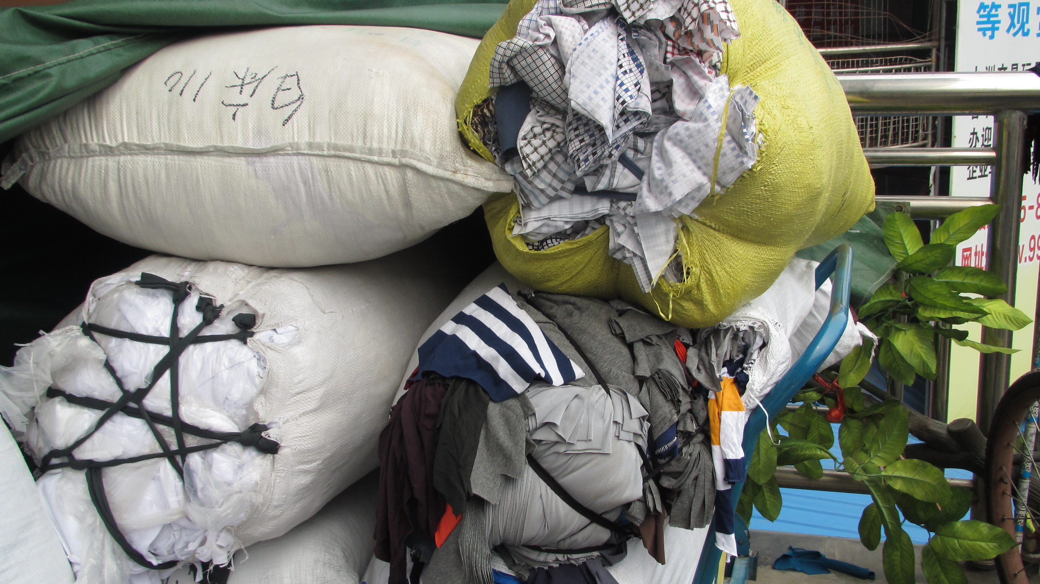 浅色布碎 擦机布 棉布 工业抹布 大块 小块不易褪色碎布特价批发