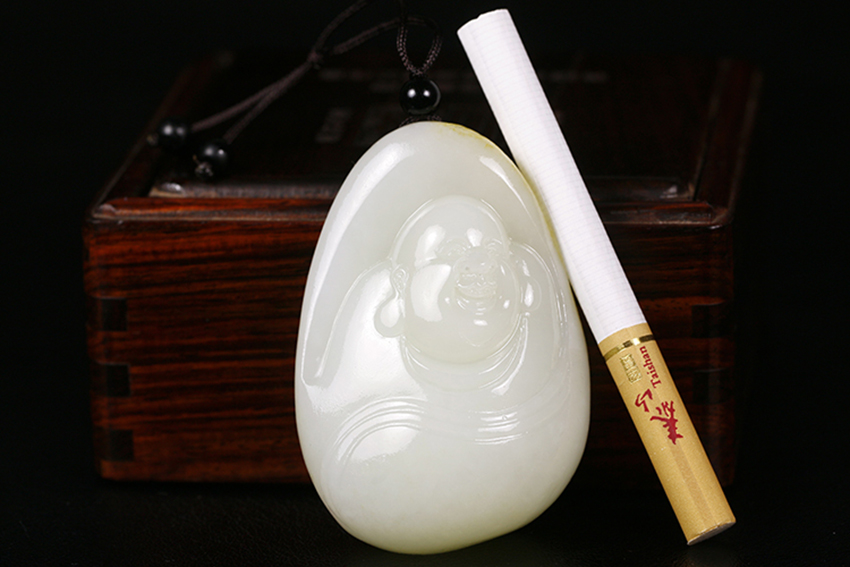 【闫小波玉雕工作室】 和田玉白玉挂件 弥勒佛 98.79g