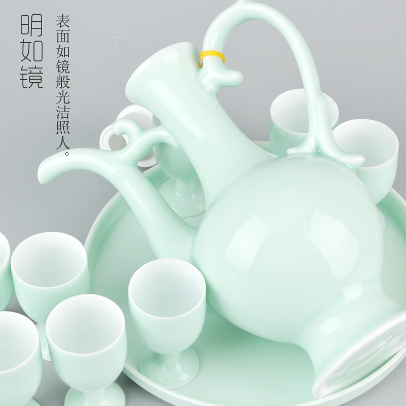 Jingdezhen ceramic wine suit household of Chinese style of archaize thin foetus shadow celadon jar of wine a small handleless wine cup wine glasses restoring ancient ways