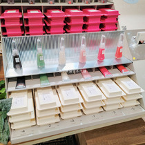 Part of the spot flow fushi UZU Kumano staff 38 ℃ 99 °F blood color lipstick lip gloss