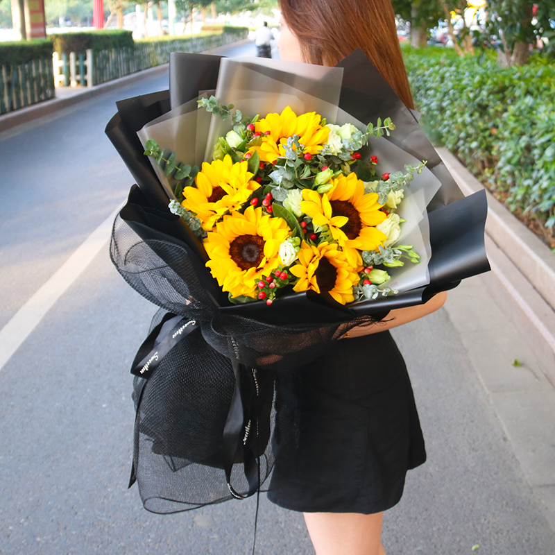 向日葵鲜花生日花束上海武汉杭州南京成都鲜花速递同城送花店上门