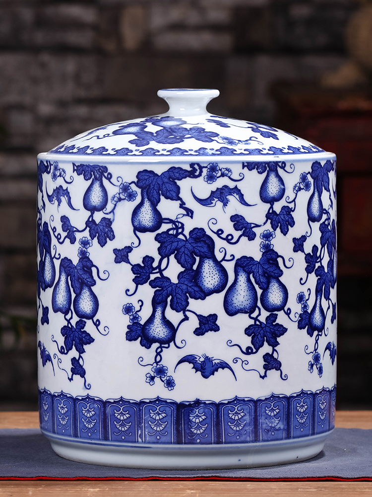 Caddy fixings ceramic seal pot store receives a large blue and white porcelain tea pot of pu 'er tea cake tin tea set