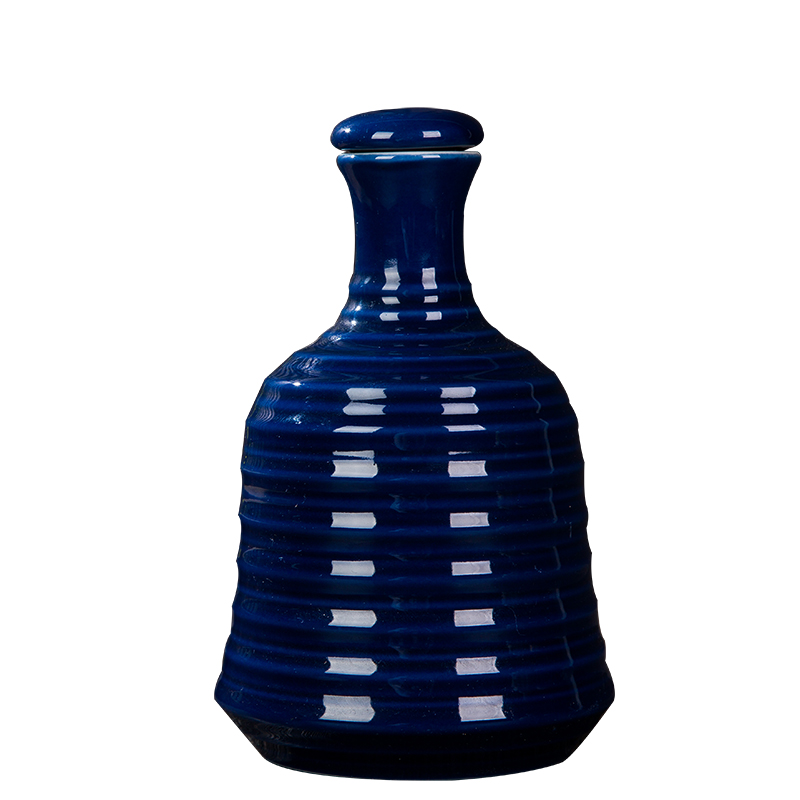 An empty bottle of jingdezhen ceramic 1 catty retro household seal aged hip wine canned wine utensils wine jars