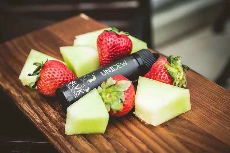 美国进口正品 blvk unicorn 冰 白色 黑色独角兽大烟雾电子烟烟油