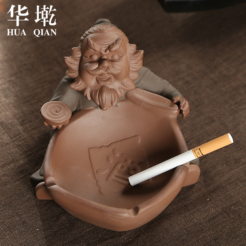 China Qian see colour sand pottery tea pets play kongming duke guan zhang fei, liu kung fu tea bijia tea tray was furnishing articles characteristics