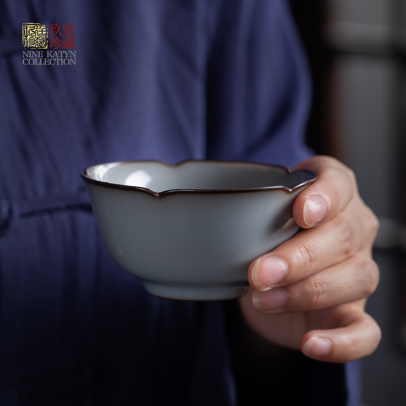 Nine at hand, jingdezhen ceramic up kwai masters cup expressions using kung fu tea tea sample tea cup individual, single CPU