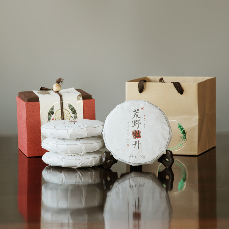 源山野福建福鼎白茶高山老白茶白牡丹茶饼荒山雨雾白茶四饼礼盒装 Изображение 1 源山野福建福鼎白茶高山老白茶白牡丹茶饼荒山雨雾白茶四饼礼盒装 Изображение 1