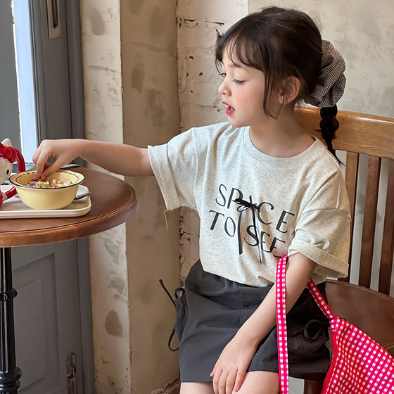 Children's soft Odale cotton pull-up comfortable T-shirt for summer girls sweet three-dimensional bow short-sleeved top
Children's soft Odale cotton pull-up comfortable T-shirt for summer girls sweet three-dimensional bow short-sleeved top