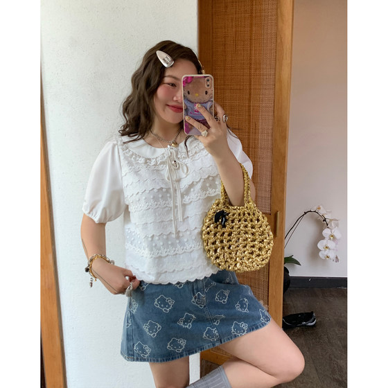 Gold large doll neck lace base shirt for women short-sleeved 2025 new summer high-end large size slightly fat mm top
Gold large doll neck lace base shirt for women short-sleeved 2025 new summer high-end large size slightly fat mm top