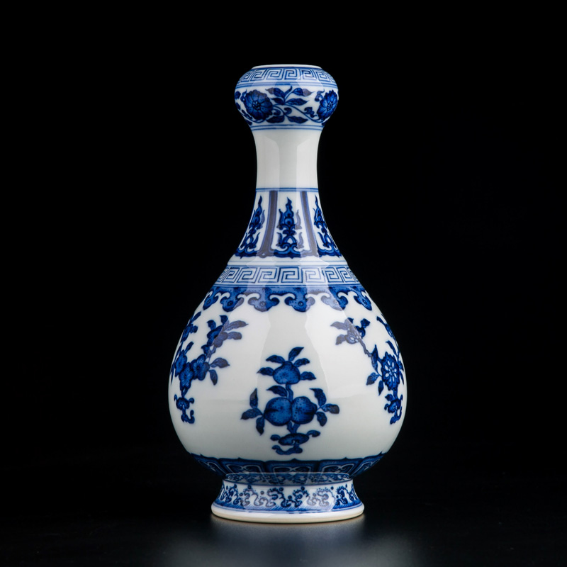 Blue and white porcelain ceramic antique wood Chinese style household living room TV cabinet decorative vase vase gift furnishing articles