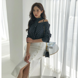 2020 new fashion loose retro Polka Dot Shirt bag hip skirt two piece set