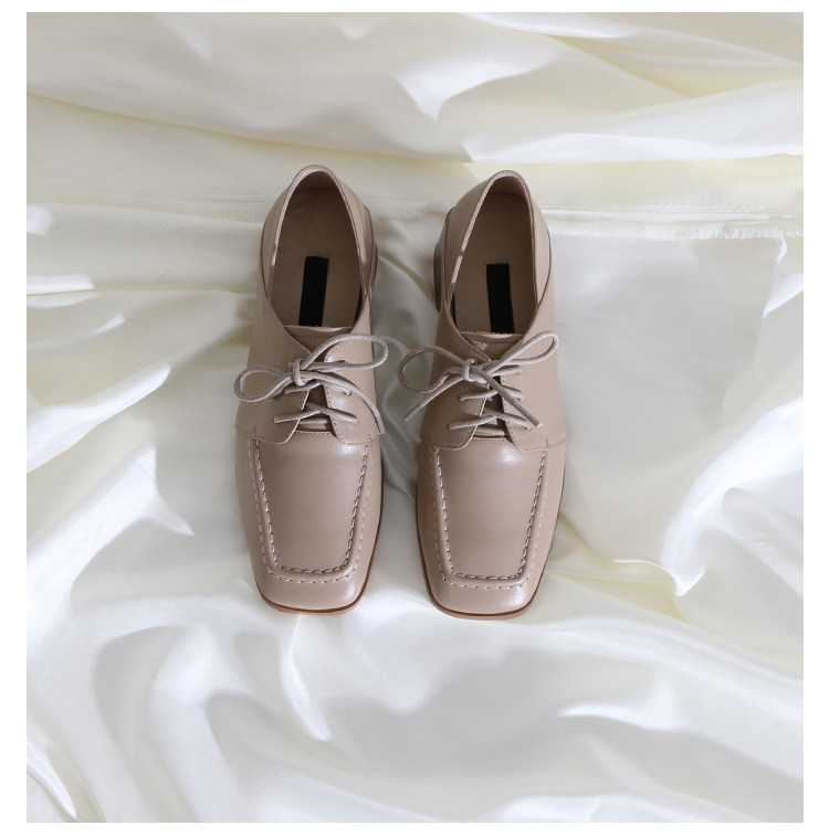 金三志莲花府邸秋季新款单鞋深口女鞋方头低跟鞋英伦风ol通勤职业工作