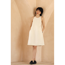 Miss Hadtooth Ai Jia summer white suspender temperament goddess skirt right angle shoulder original sea salt Milk cover dress female