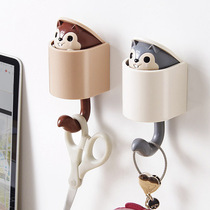Creative cute squirrel adhesive hook strong adhesive wall hanging non-hole rack porch clothing cap key adhesive hook shake sound