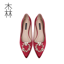 Wedding shoes womens 2020 new wedding dress bridesmaid bride wedding xiuhe shoes low thick heel red pointed flat shoes