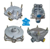 FAW Qingdao 9 tons Junwei liberation J6 Aowei Humvee new Dawei Sailong relay valve brake valve four-way valve