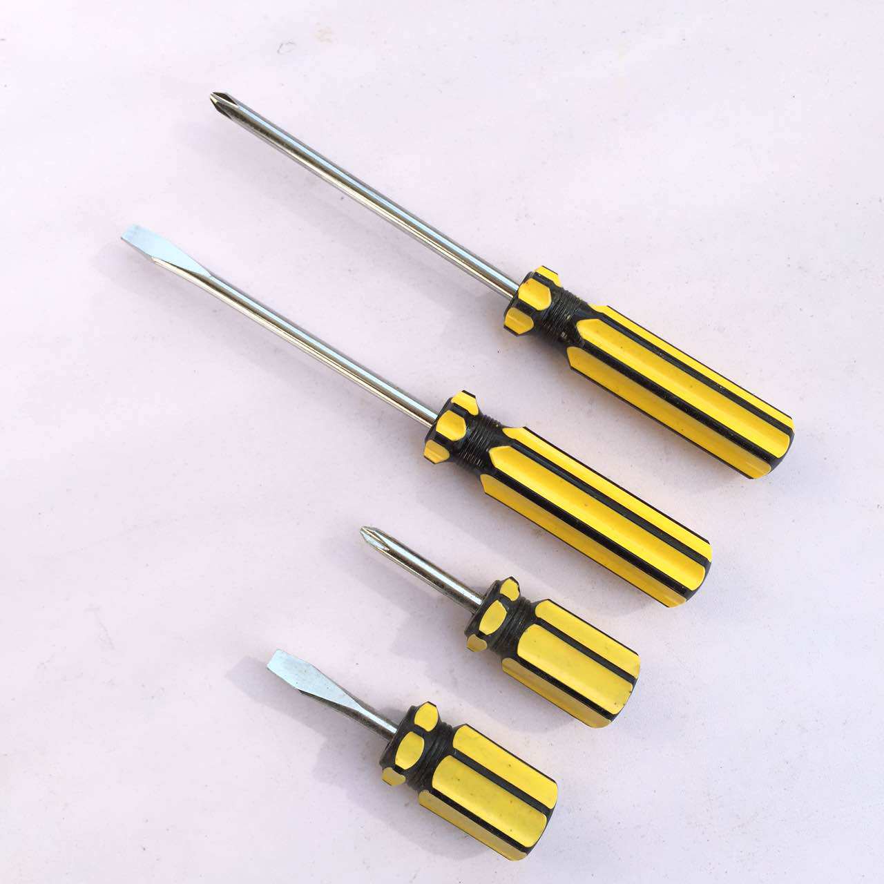 螺丝刀 螺丝批 起子 十字螺丝刀 一字 改刀 6*100黄黑柄螺丝刀