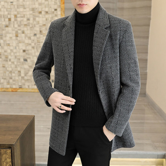 Autumn and winter middle -aged woolen coat men's jacket gold mink velvet suit leisure slimming thick medium long trench coat man
Autumn and winter middle -aged woolen coat men's jacket gold mink velvet suit leisure slimming thick medium long trench coat man