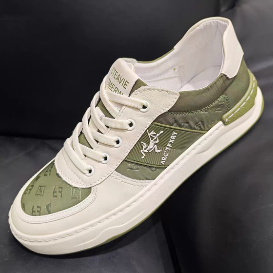 5227 Spring New Leather Cloth All-Match Casual Board Shoes Men's Shoes Sports Popular Men's Shoes Korean Low Top Shoes
5227 Spring New Leather Cloth All-Match Casual Board Shoes Men's Shoes Sports Popular Men's Shoes Korean Low Top Shoes