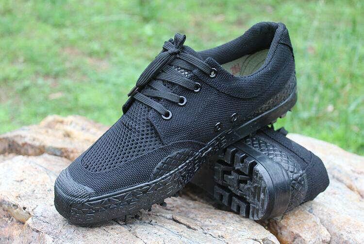 正品军鞋07a作训鞋工地男迷彩胶鞋耐磨劳保鞋黑色透气网面解放鞋